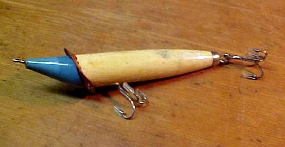 Antique Fishing Collectibles - Major Lure Companies - Antique Fishing Lures  and Reels