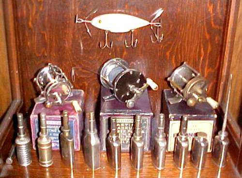 Antique Fishing Collectibles - Miscellaneous Antique Fishing Lures, Reels,  and Tackle